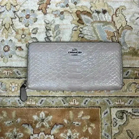 Coach Wallet Accordion Zip Embossed Leather Gray Color - Picture 1 of 9